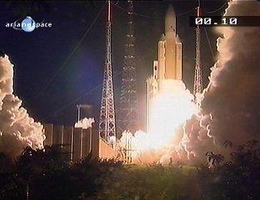 Liftoff in Kourou (Bild: Arianespace)