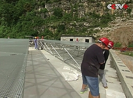 dreieckige Reflektormodule (Bild: CCTV)