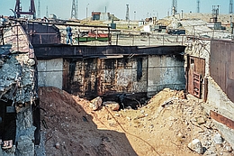 Von der Startrampe 45P blieben nach der Explosion einer Zenit-Rakete am 4. Oktober 1990 nur Trümmer übrig.
(Bild: Uwe Rätsch)