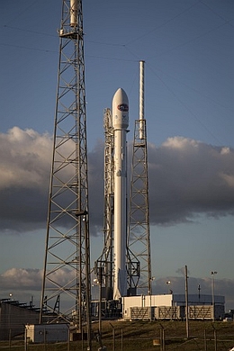 Falcon 9 mit DSCOVR vor dem Start (Bild: SpaceX)