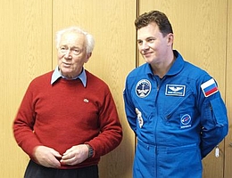 Die Raumfahrer Dr. Sigmund Jähn und Roman Romanjenko (Bild: Thomas Weyrauch)