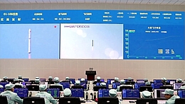 Blick in das Startkontrollzentrum
(Bild: CCTV)