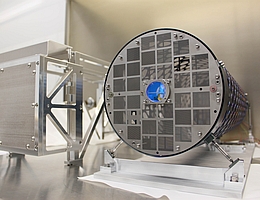 Das Instrument STIX 2013 im AIP-Labor. (Bild: AIP)