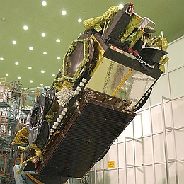 Express-AM 6 in Baikonur (Bild: Roskosmos)