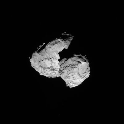 Die "Gummiente" 67P liegt quer, der "Kopf" mit Landeplatz ist rechts zu sehen.
(Bild: ESA/Rosetta/NAVCAM )