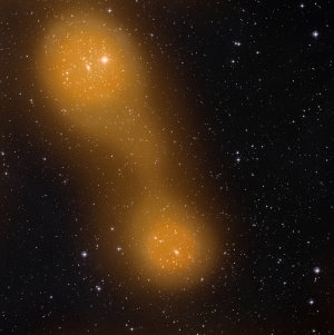 Sunyaev-Zel'dovich-Effekt: ESA Planck Collaboration, optisches Bild: STScI Digitized Sky Survey