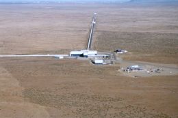 Die LIGO-Anlage in Hanford, Washington (Bild: Caltech/MIT/LIGO Laboratory)