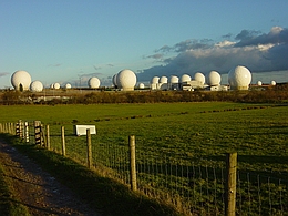 Radome in Menwith Hill (Bild: Wikipedia)