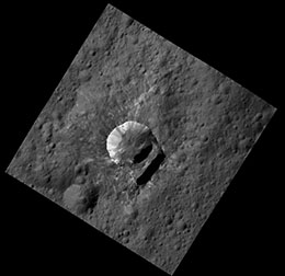 Der Oxo Krater auf Ceres (Bild: NASA/JPL-Caltech/UCLA/MPS/DLR/IDA/PSI)