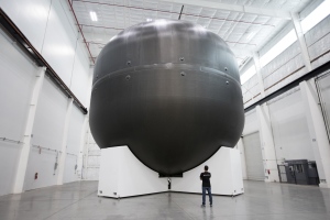 Kohlefasertank für flüssigen Sauerstoff
(Bild: SpaceX)