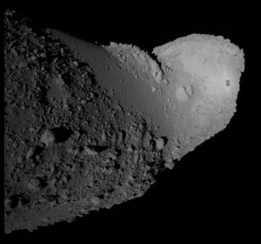 Glorreiche Vergangenheit: Asteroid "Itokawa" in einer Nahaufnahme von Hayabusa.
(Bild: JAXA)
