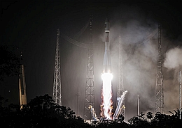 ... und nach dem Abheben (Bilder: ESA/CNES/Arianespace/CSG)