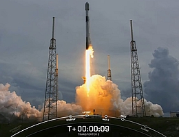 Start der Mission Transporter-2 auf einer Falcon-9-Rakete. (Bild: Webcast SpaceX)