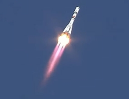 Sojus-2.1a mit Progress MS-22 an Bord im Flug. (Bild: NASA TV)