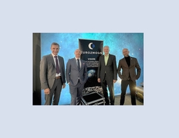 Welcome-Empfang der neuen Euro2Moon Mitglieder während der Space Tech Expo Europe in Bremen: Wolfgang Dürr (Präsident EURO2MOON und Head of Marketing & Sales Space Exploration bei Airbus) Kyle Acierno (Managing Director OffWorld Europe), Dr. Timo Stuffler (Direktor Geschäftsentwicklung OHB System AG) und Bertrand Baratte (Generalsekretär EURO2MOON und Director of Space Market, Global Market & Technologie bei Air Liquide). (Bild: OHB)