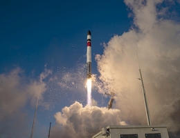 Start der Rocket Lab Electron mit dem MATS-Satelliten. (Bild: Rocket Lab)