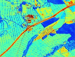 Satelliten können Hitzestress und Nährstoffmangel aus dem All erfassen: Simulation einer Thermal-Infrarotaufnahme von landwirtschaftlichen Anbauflächen. (Bild: Constellr)