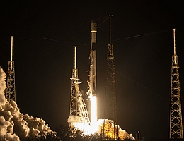 Erfolgreicher Start der ersten beiden O3b mPOWER-Satelliten. (Photo: Business Wire / SpaceX)