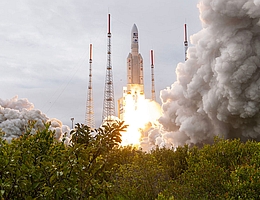 Ariane 5 mit JUICE an Bord hat abgehoben. (Bild: ESA/CNES/Arianespace)
