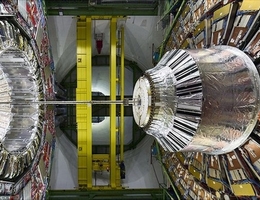 Die Experimente der Hamburger Gruppen werden am CMS-Detektor am Large-Hadron-Collider durchgeführt. (Foto: Cern/Hertzog/Ordan)